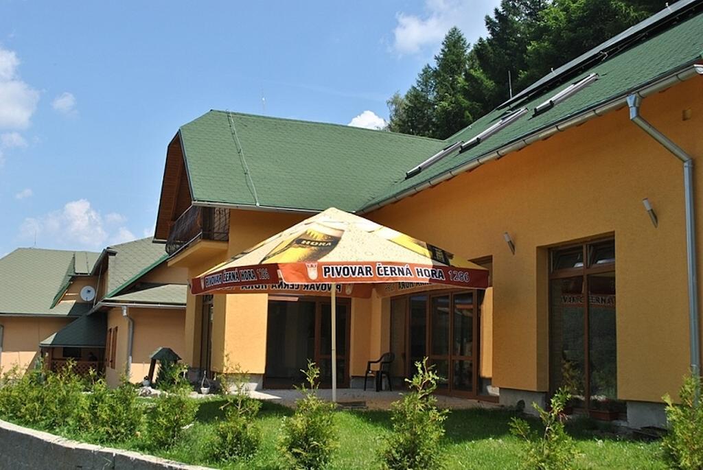 Penzion Ustie Trstena Exterior photo